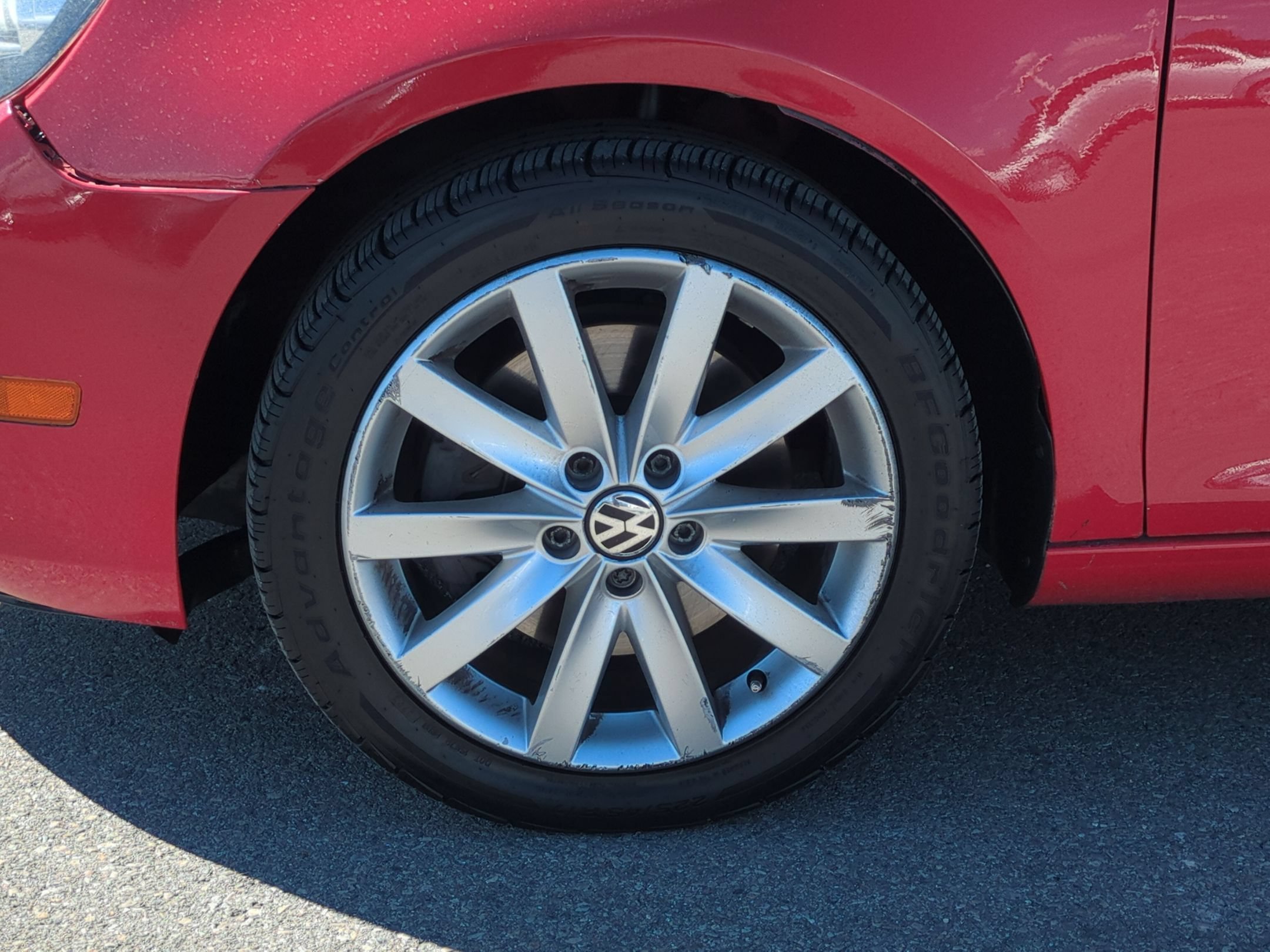 Used 2012 Red Volkswagen TDI image 11