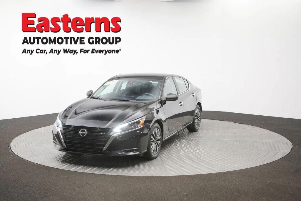 Used 2025 Black Nissan 2.5 SV image 50