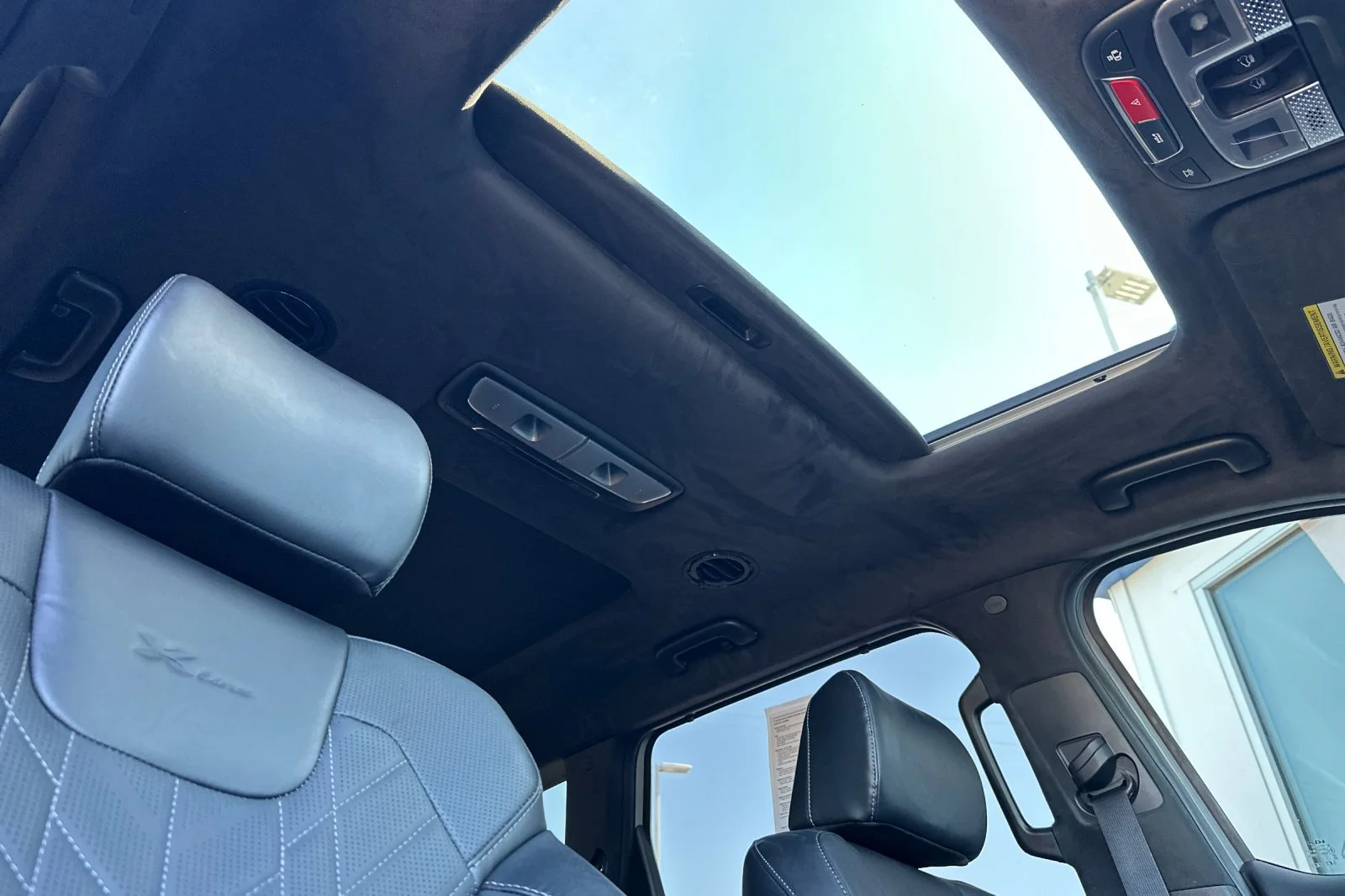 Used 2023 Wolf Gray Kia SX Prestige X-Line image 18