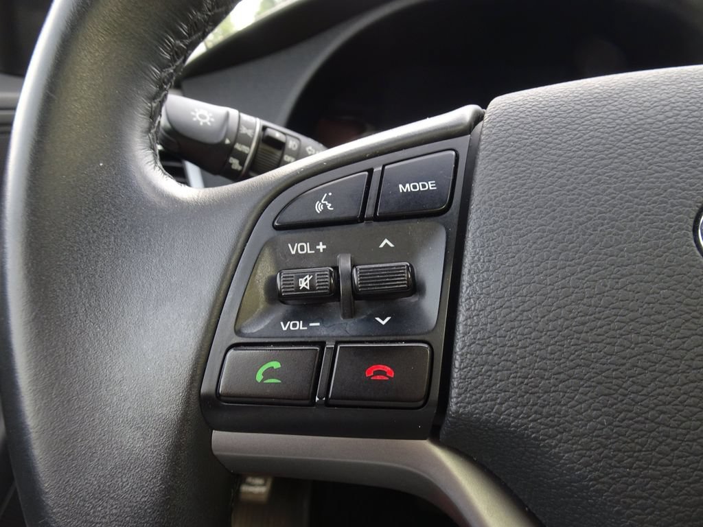 Used 2017 Ash Black Hyundai Limited image 21