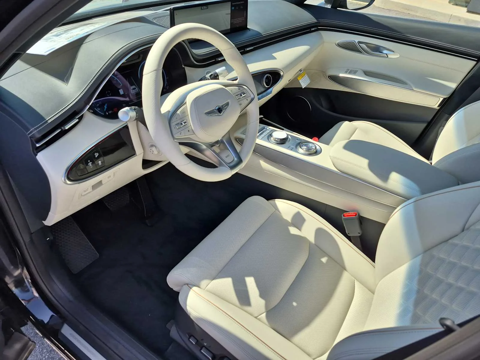 2025 GENESIS GV70 Advanced - Photo 7