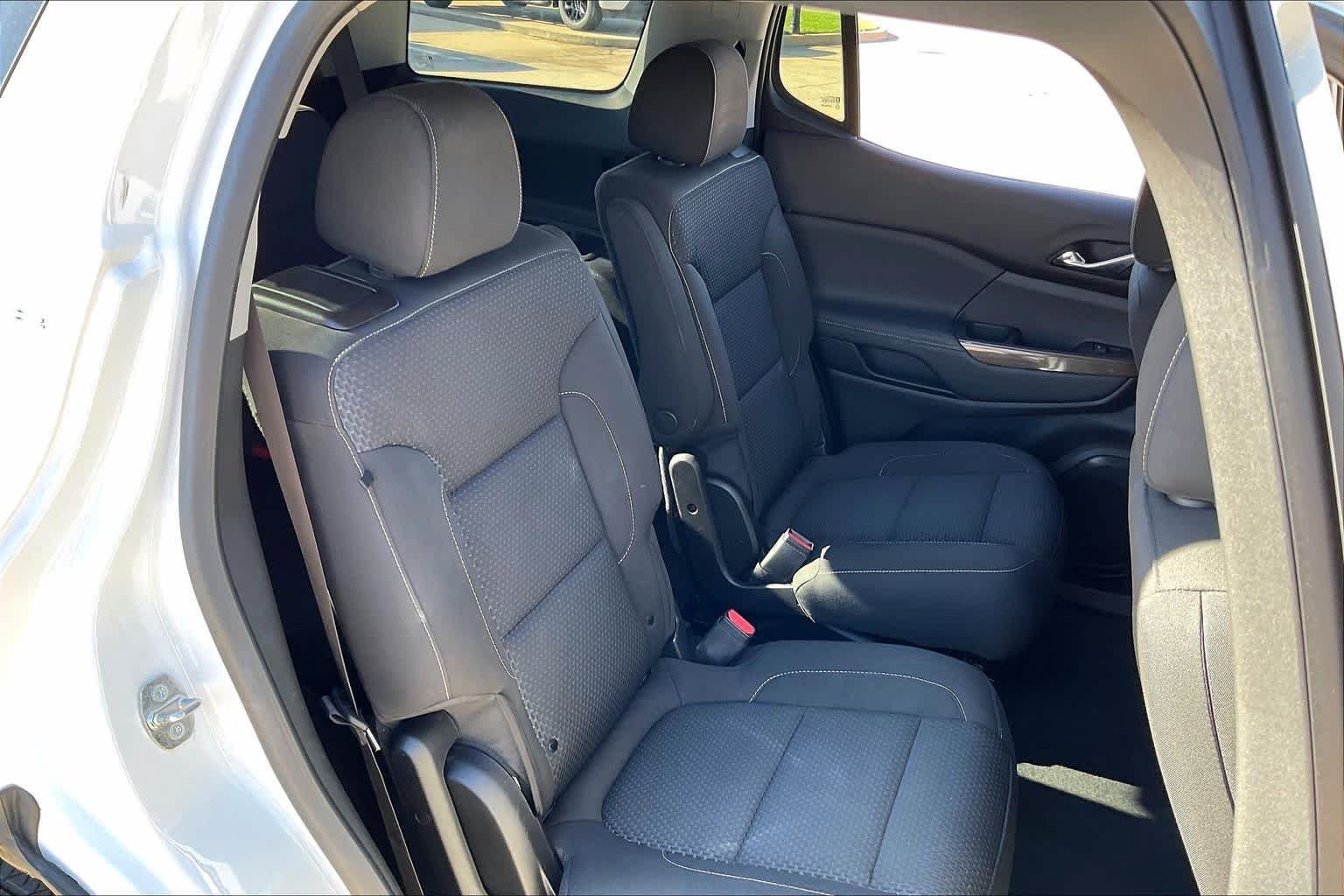2023 GMC Acadia SLE - Photo 19