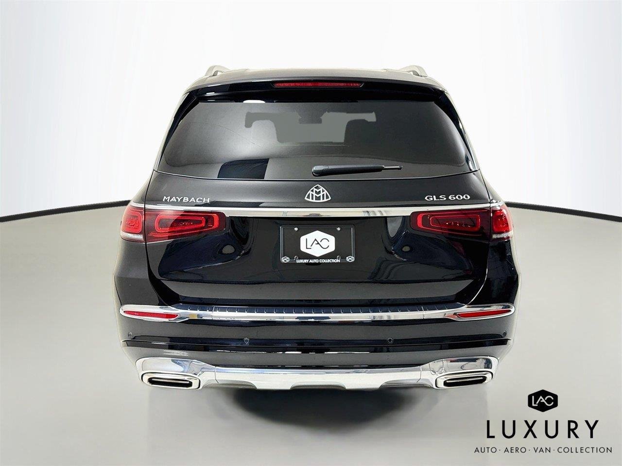 Used 2021 Obsidian Black Metallic Mercedes-Benz Maybach GLS 600 | One Owner | Executive Seating image 7
