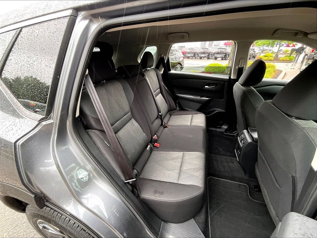Used 2025 Gray Nissan SV image 16