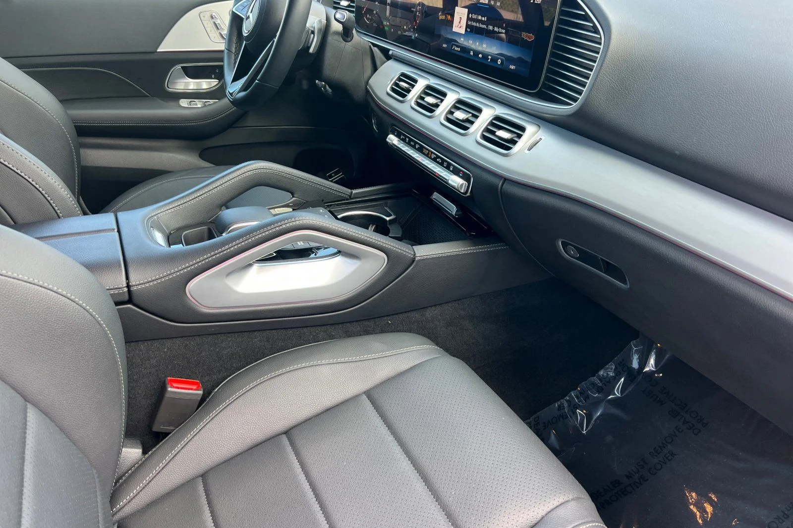 Used 2025 Gray Mercedes-Benz GLE 450e image 18