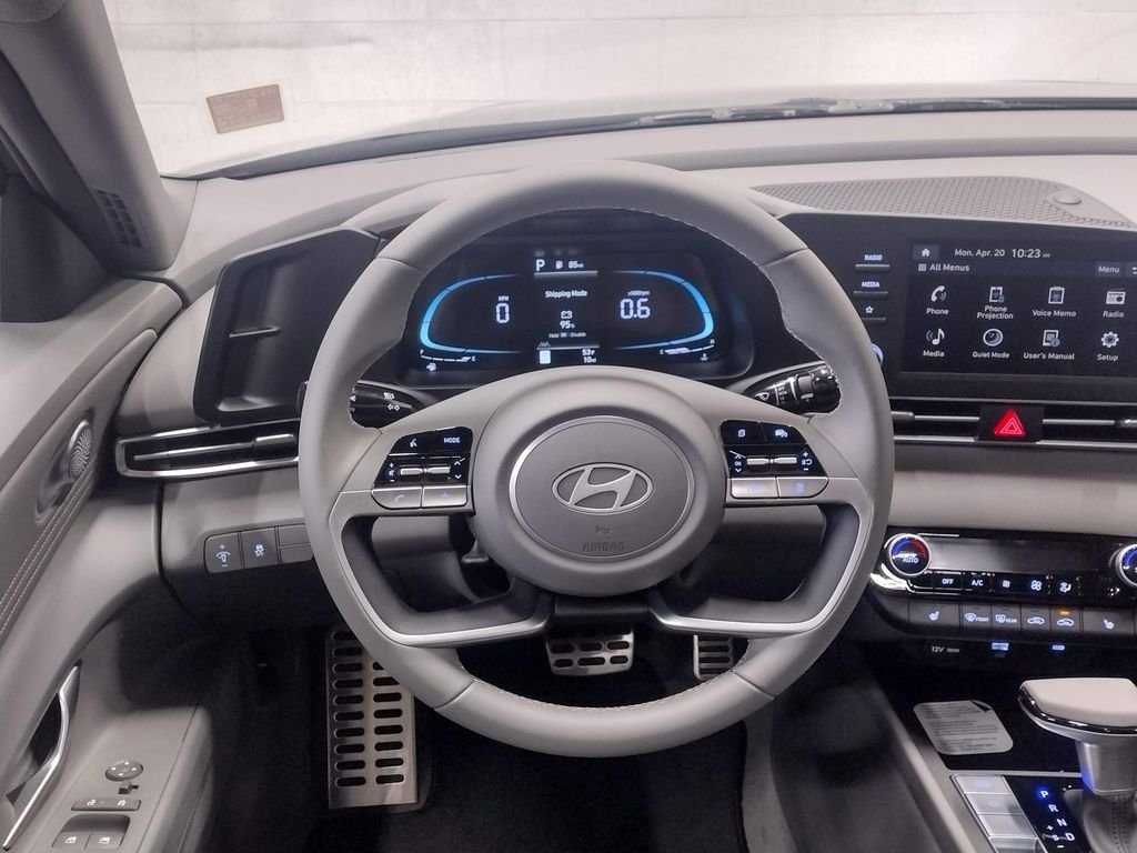 Used 2026 Gray Hyundai SEL Sport image 32