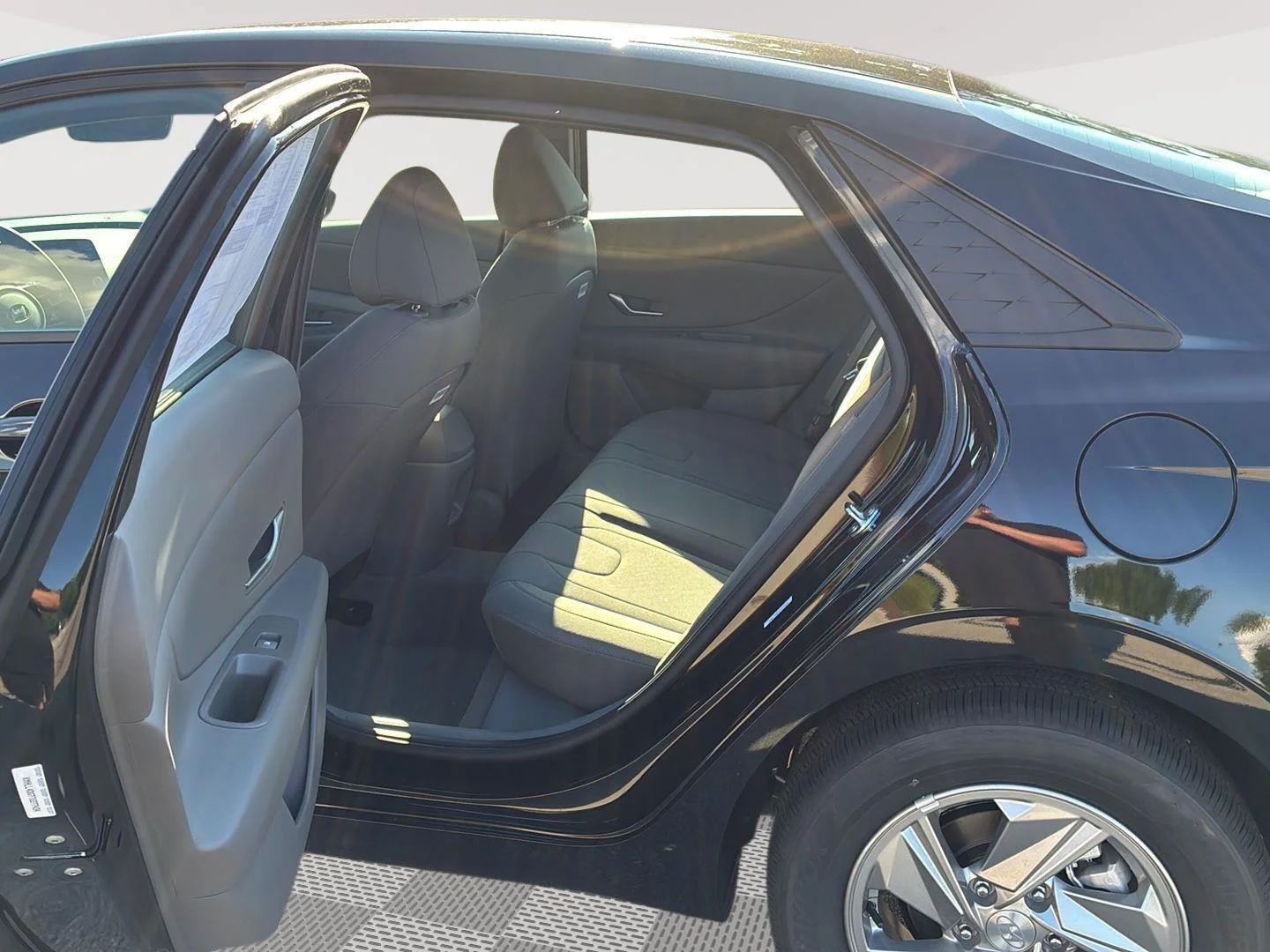 Used 2026 Abyss Black Hyundai SE image 24