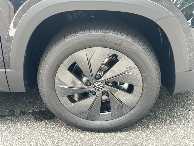 New 2026 Black Volkswagen 1.5T S image 12