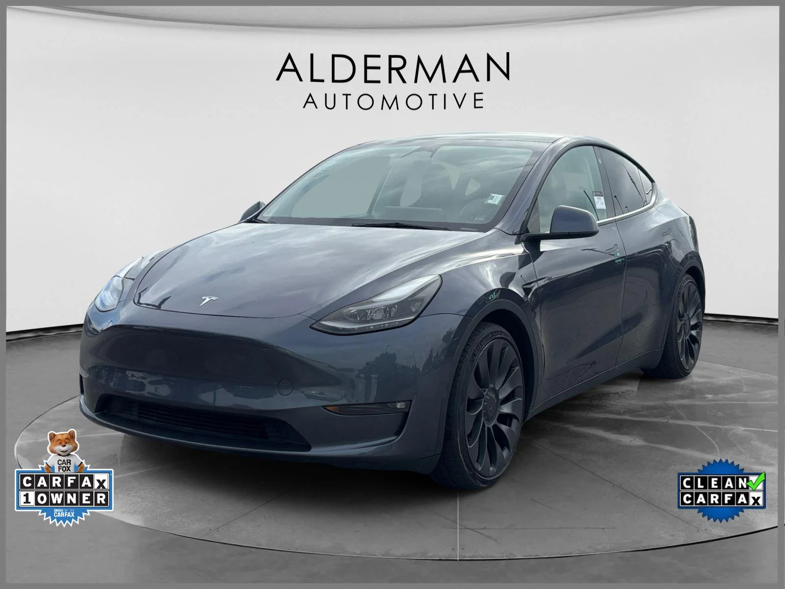 Used 2023  Tesla Performance image 1