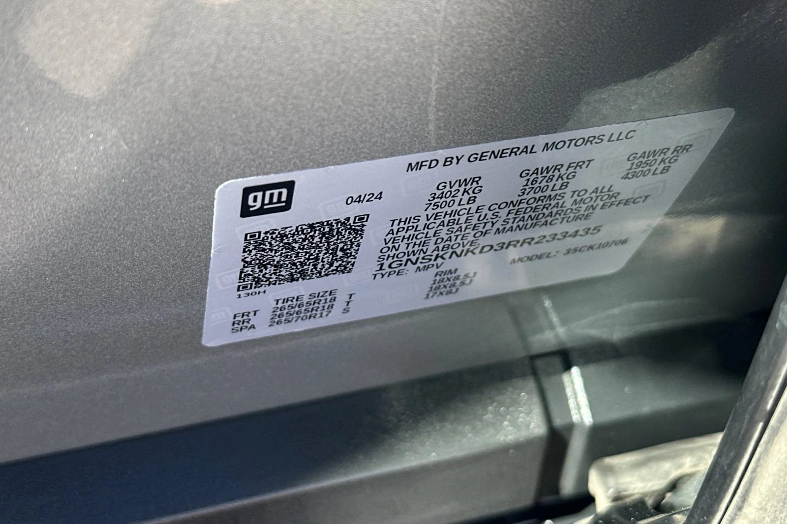 Certified Used 2024 Sterling Gray Metallic Chevrolet LT image 28