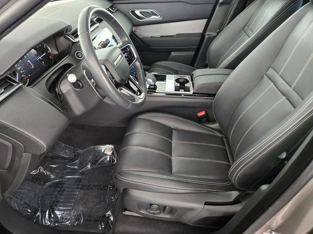 Used 2023 Brown Land Rover R-Dynamic S MHEV image 10