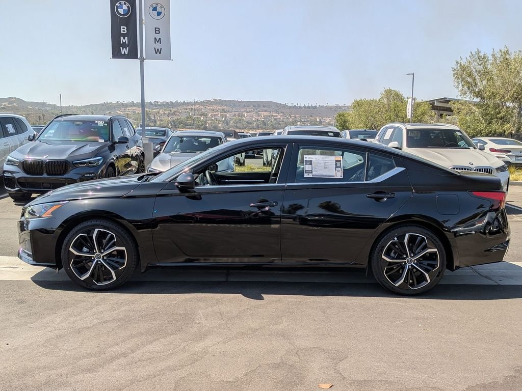 Used 2023 Black Nissan 2.5 SR image 5