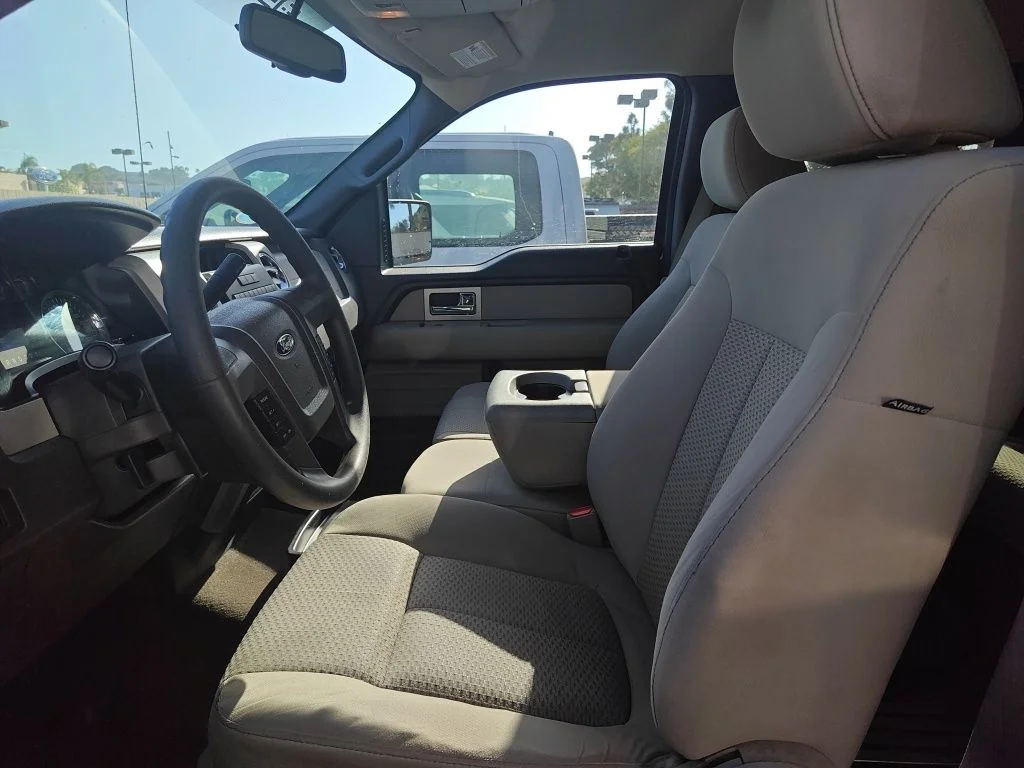 Used 2010 White Ford XLT image 7
