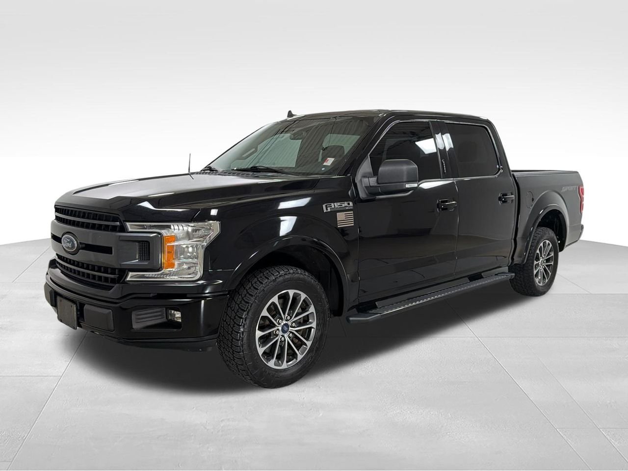 2020 Ford F-150 XLT SuperCrew 5-1/2 Box's photo