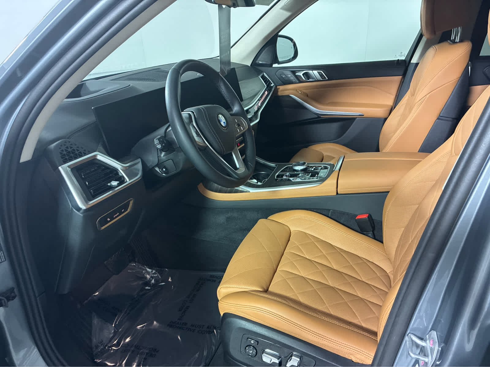 Used 2024 Skyscraper Grey Metallic BMW xDrive40i image 7