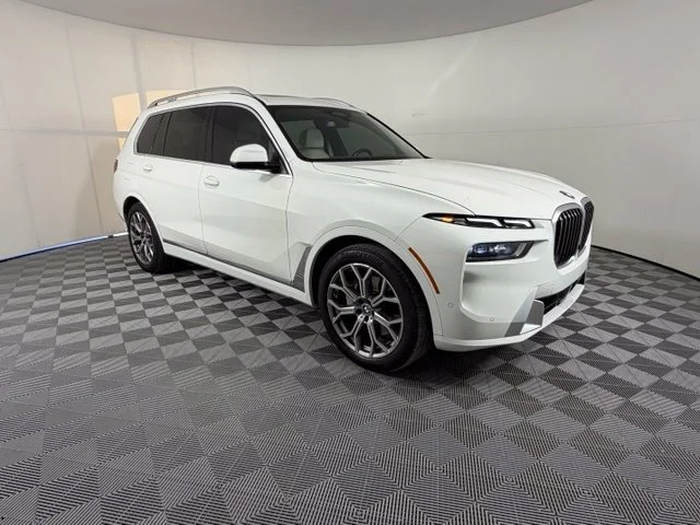 2023 BMW X7