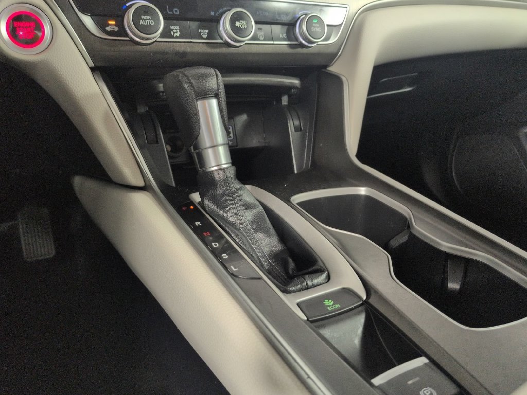 2019 Honda Accord LX - Photo 24