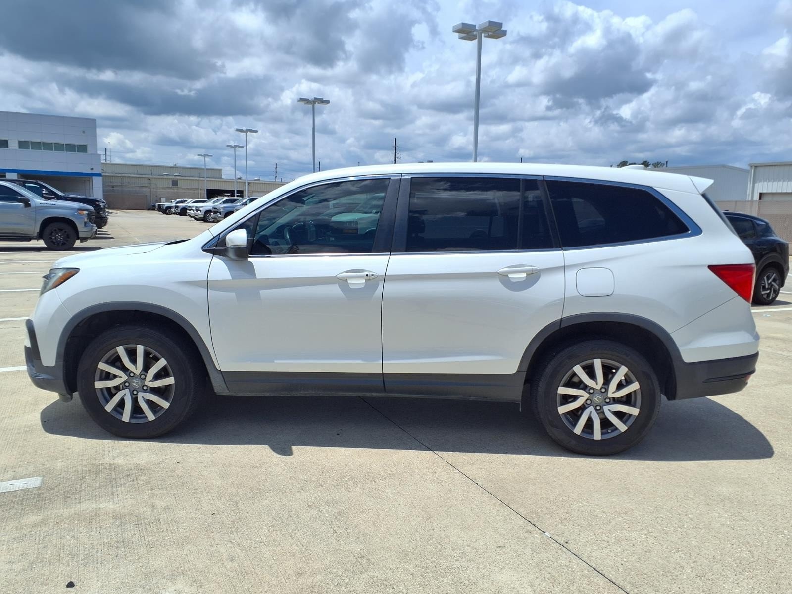 Used 2020 Platinum White Pearl Honda EX image 8