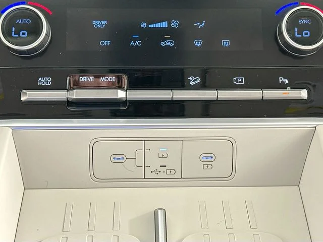 New 2026 Hyundai SANTA FE HYBRID SE