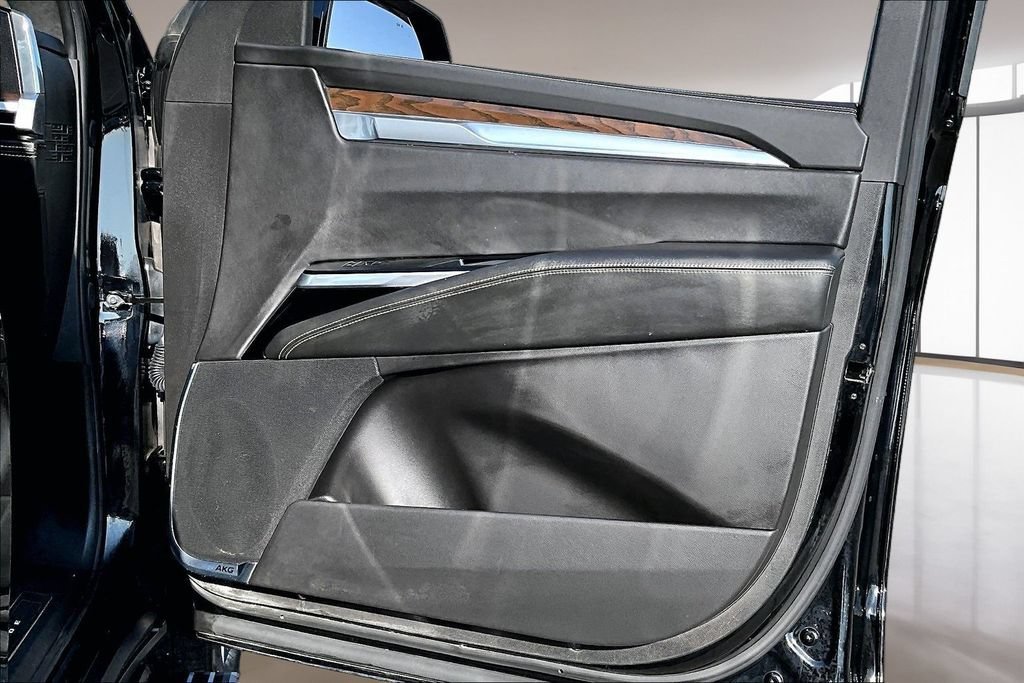 Certified Used 2025 Black Raven Cadillac Sport Platinum image 19