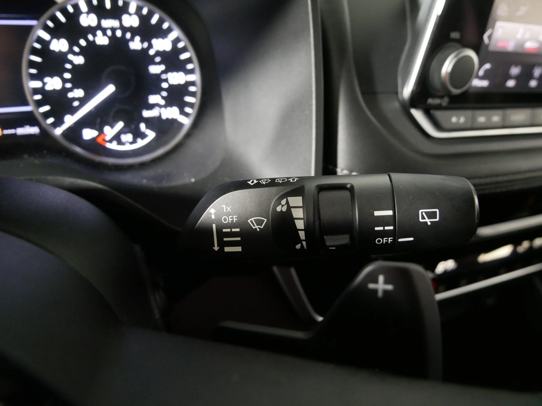 Used 2022 Gun Metallic Nissan SV image 31