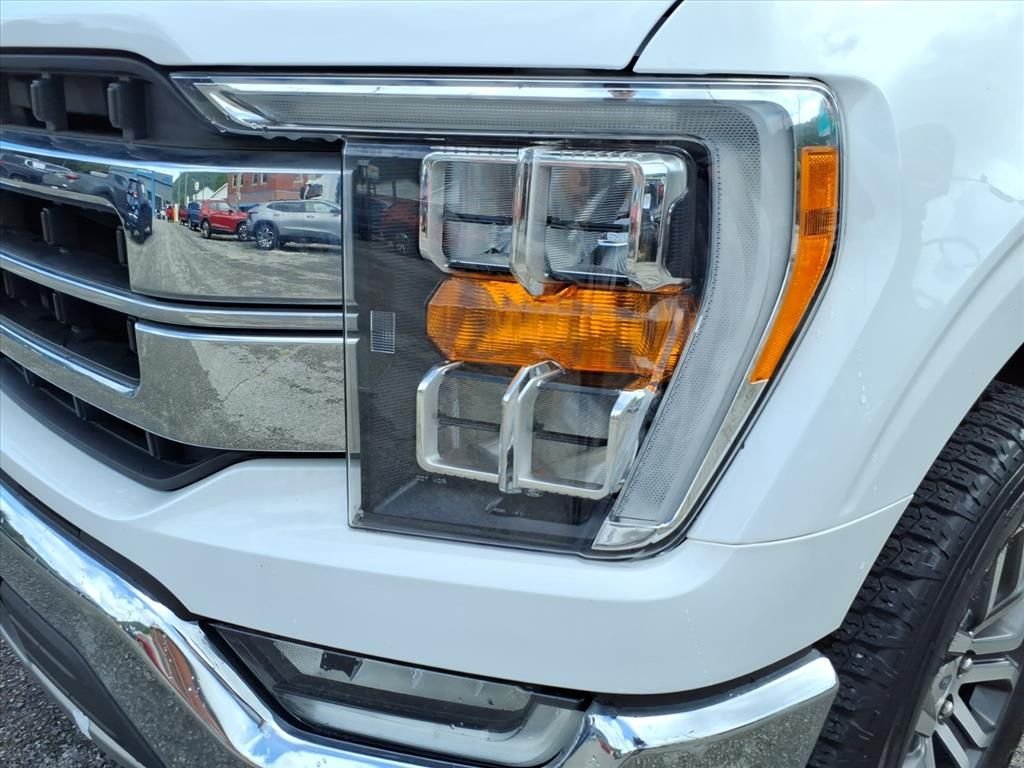 Used 2021 White Ford Lariat image 2