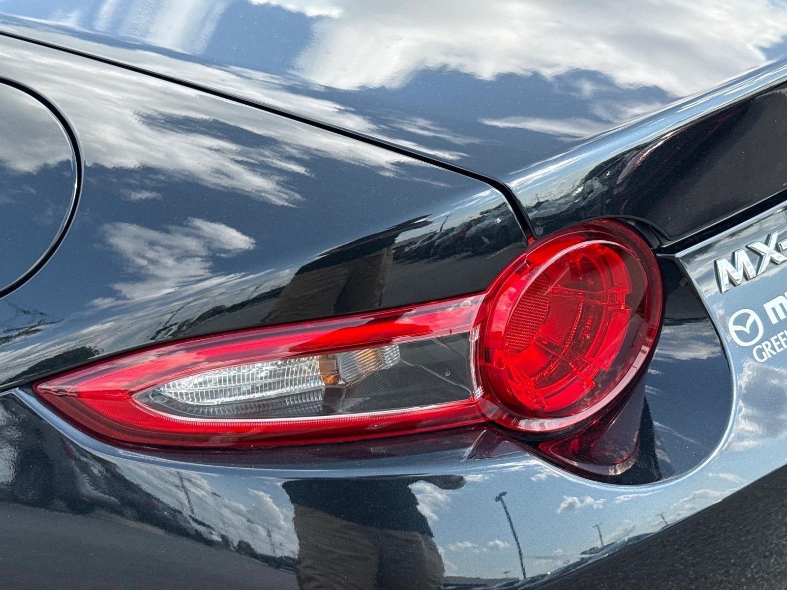 Used 2022 Jet Black Mica Mazda Grand Touring image 14