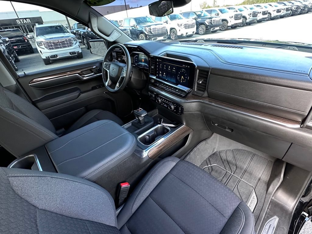 Used 2023 Black Chevrolet RST image 15