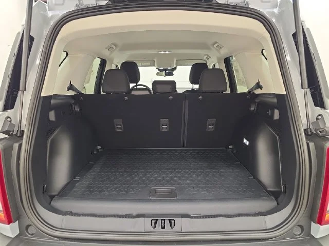 New 2026 Space White Metallic Ford Big Bend® image 17