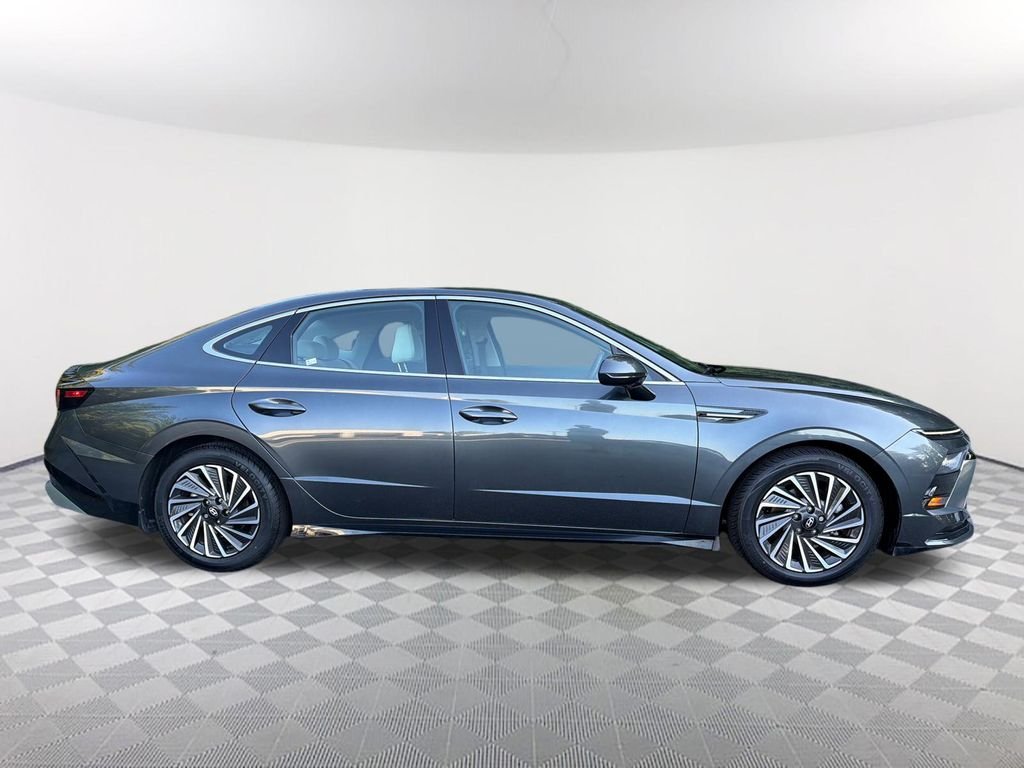 2024 Hyundai Sonata Hybrid SEL - Photo 4