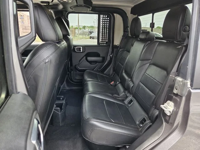 Used 2023 Gray Jeep Texas Trail image 10