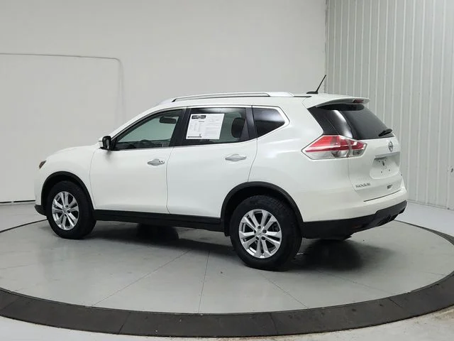 Used 2016 White Nissan SV image 5