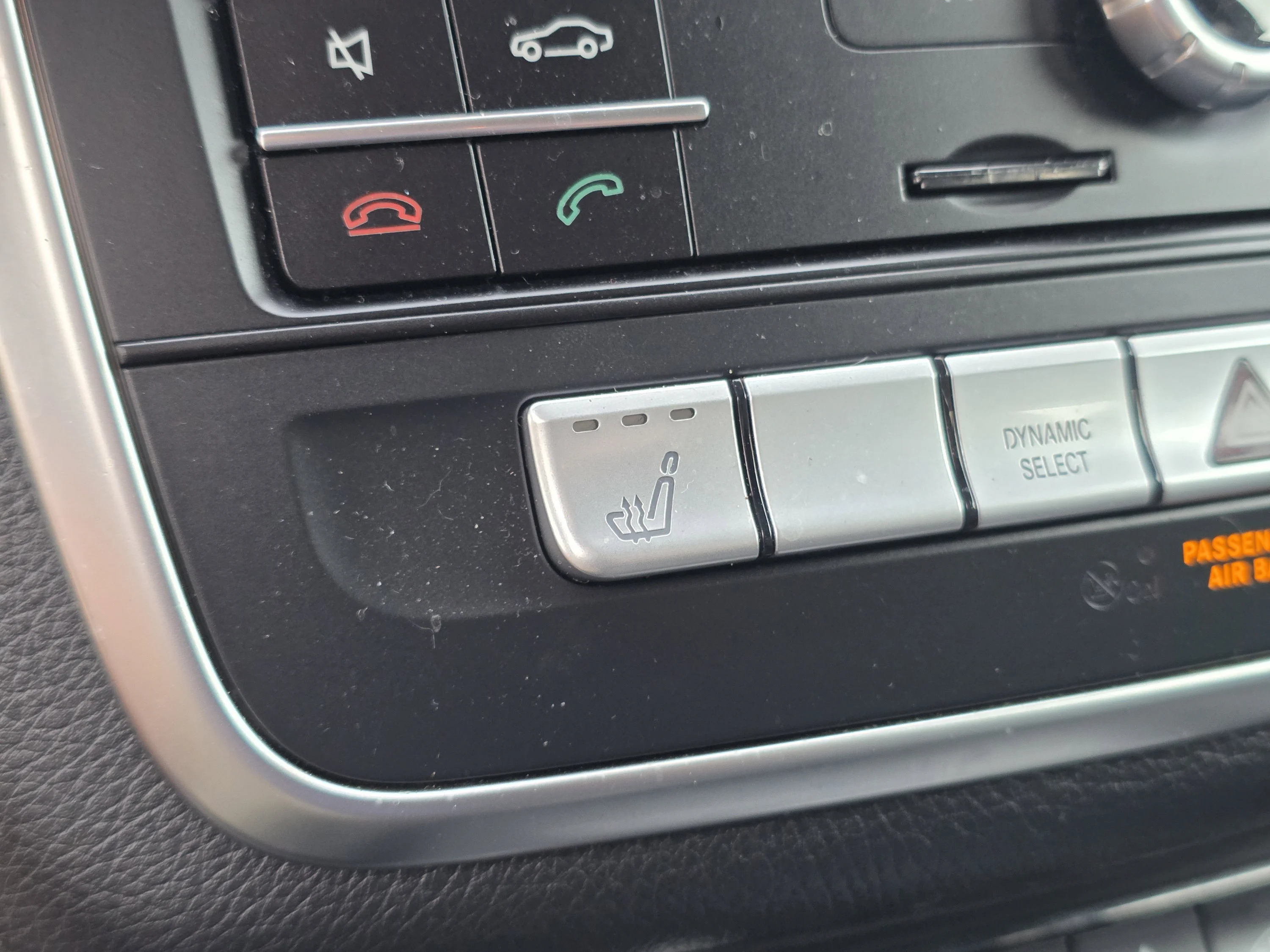 Used 2020 Cosmos Black Metallic Mercedes-Benz GLA 250 image 29