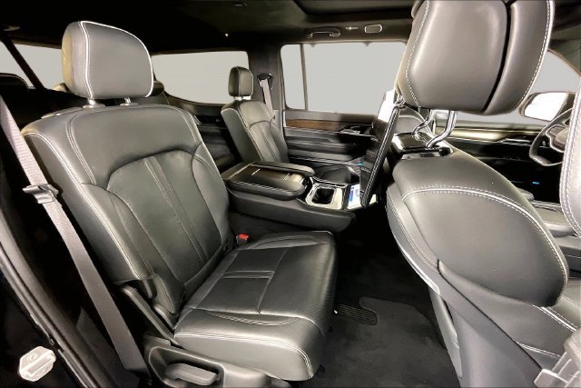 Used 2022 Black Jeep Series II image 20