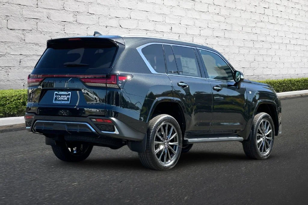New 2026 Caviar Lexus LX 700h F SPORT HANDLING image 4