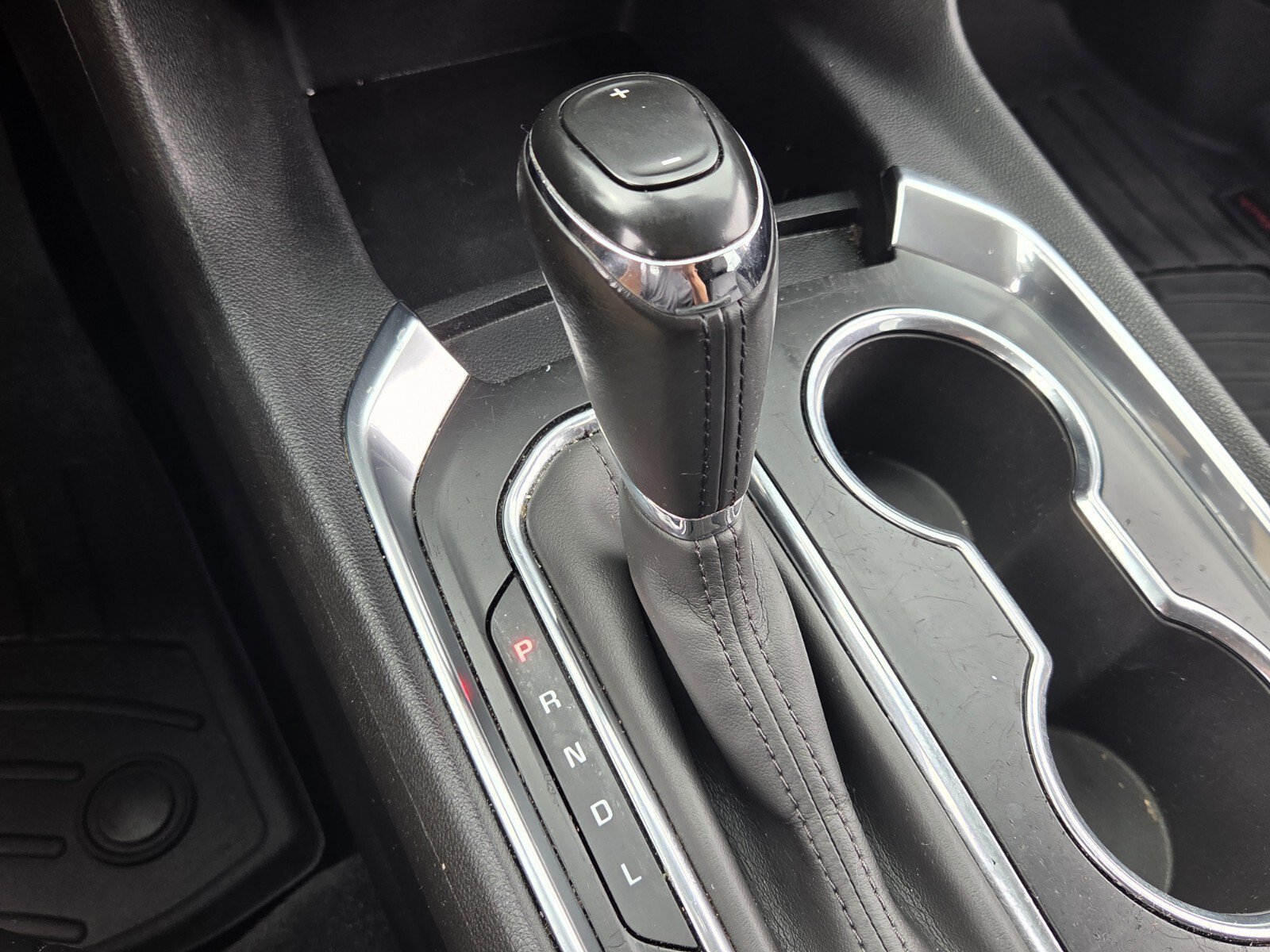 Used 2019 Graphite Metallic Chevrolet 3LT image 17