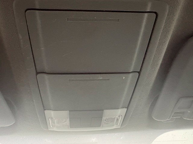 Used 2011 White Ford XL image 27