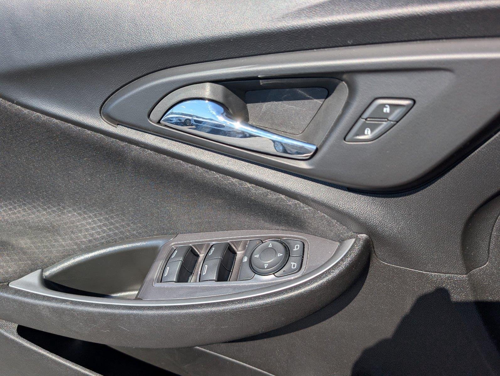 Used 2023 STERLING GRAY METALLIC Chevrolet LT image 16