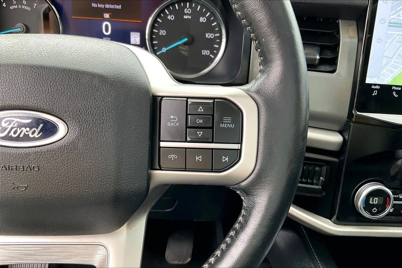 Used 2024 Star White Metallic Tri-Coat Ford XLT image 22