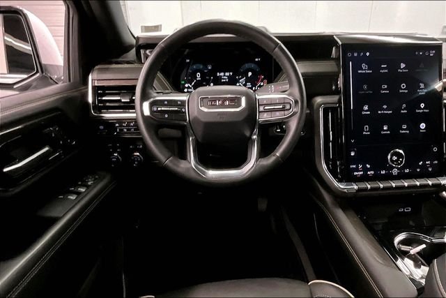 Used 2025 Summit White GMC Elevation image 6