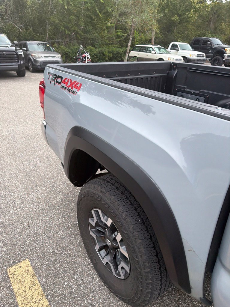 Used 2018  Toyota TRD Off-Road image 6