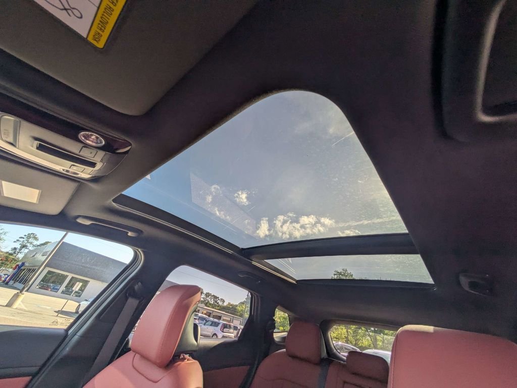 New 2026 Wolf Gray Kia SX Prestige image 23