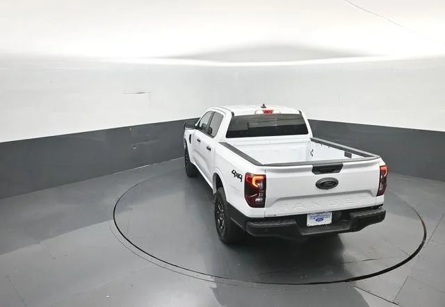 New 2026 Oxford White Ford XLT image 30