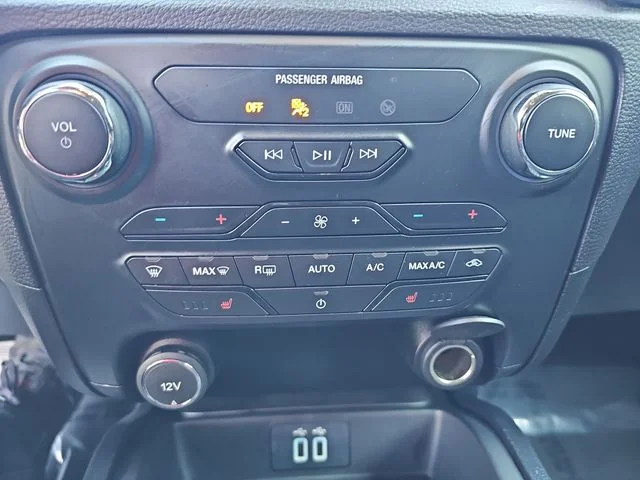 Used 2021 Black Ford XLT image 24