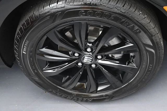 2025 Buick Envista Sport Touring - Photo 30