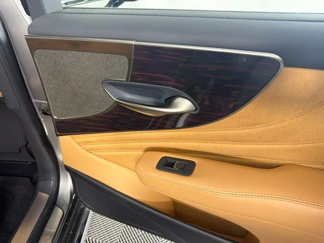 Used 2022 Silver Lexus 500 Base image 19