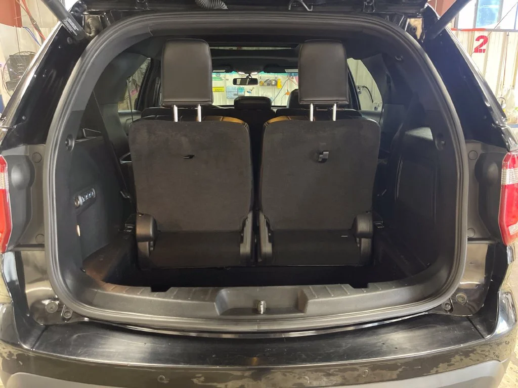 Used 2016 Black Ford Limited image 26