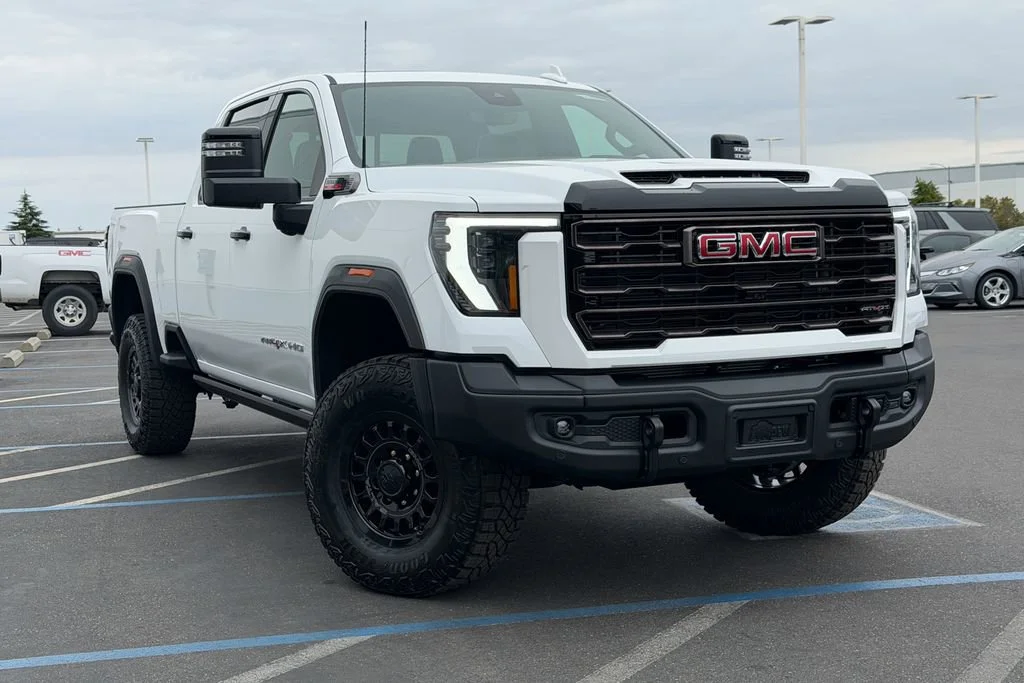2026 GMC Sierra 4WD Crew Cab Standard Box AT4X's photo