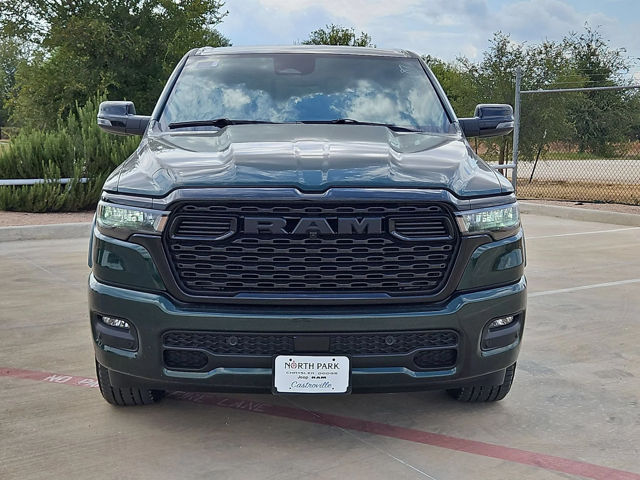 New 2027 Serrano-Green Metallic Exterior Paint RAM Big Horn/Lone Star image 8