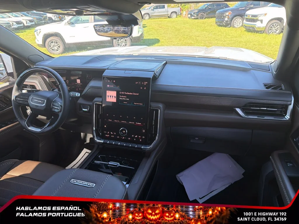 Used 2026 Glacier White Tricoat GMC Denali Ultimate image 34
